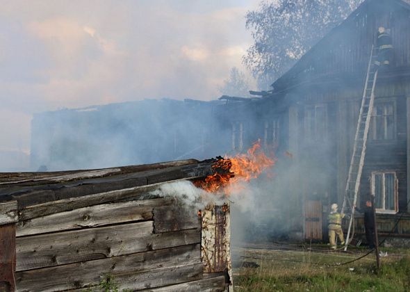 Погорельцам из Третьего Северного обещают жилье и материальную помощь