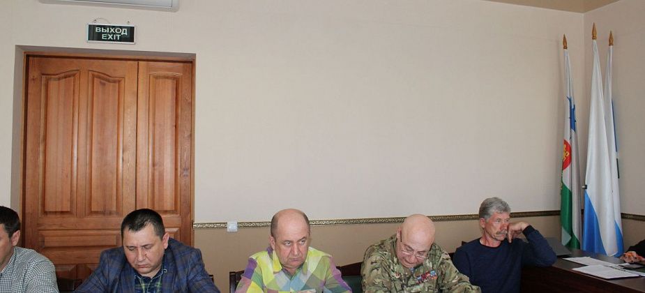 Шестеро североуральских депутатов объединились, чтобы решать реальные проблемы жителей
