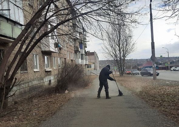 Вакансии в Североуральске. Нужны уборщики, дворники, пожарные, механизаторы 