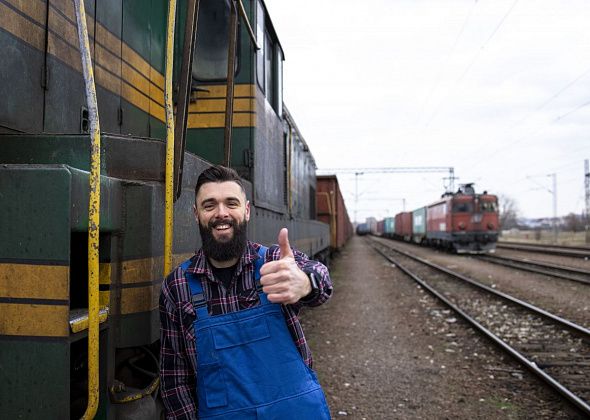 Актуальные вакансии для североуральцев. Нужны медсестра, менеджер, составитель поездов и другие