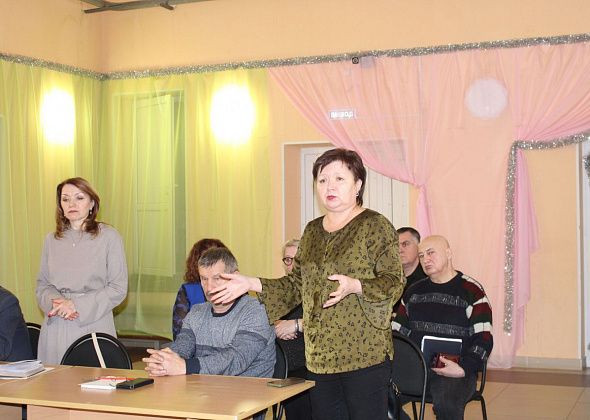 Принципиальная позиция руководства - школы и детские сады в поселках сохранять