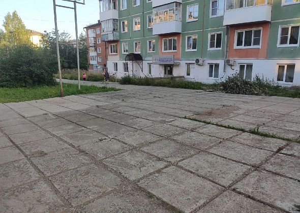 Плиты на бульваре Моисеева просели после устранения аварии на трубопроводе. Ими займется «Комэнергоресурс»