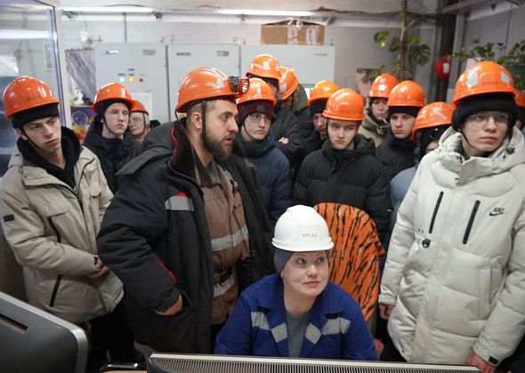 Школьники технического класса поднялись на копер шахты «Черемуховская-Глубокая»