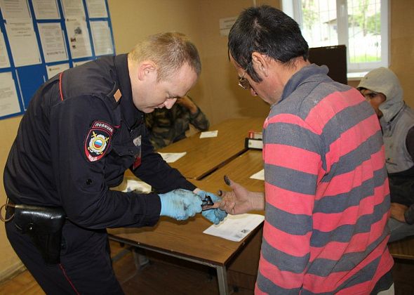 Полиция Североуральска провела мероприятие “Нелегальный мигрант”