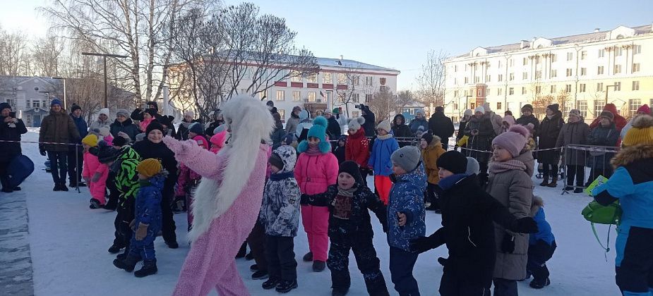 В Североуральске и поселках отметили день рождения Деда Мороза