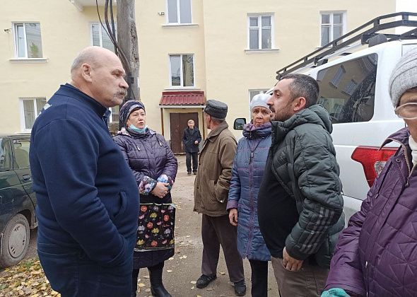 Две “сталинки” в Черемухово капитально ремонтируют. Жильцы организовали сход, высказали претензии