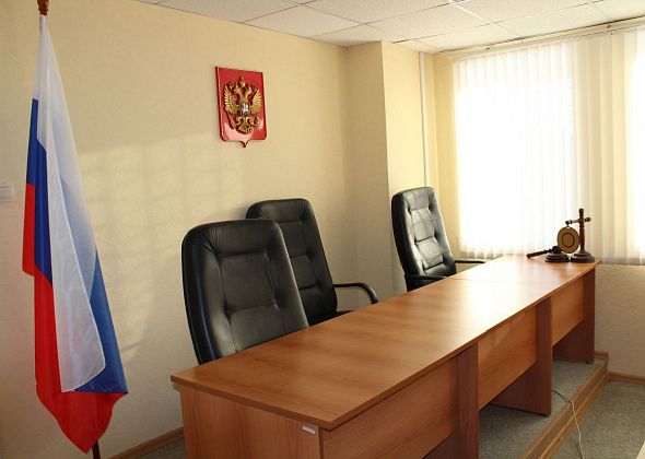 40-летний североуралец из мести поджег машину сожительницы. Приговорен к двум годам условно и возмещению ущерба