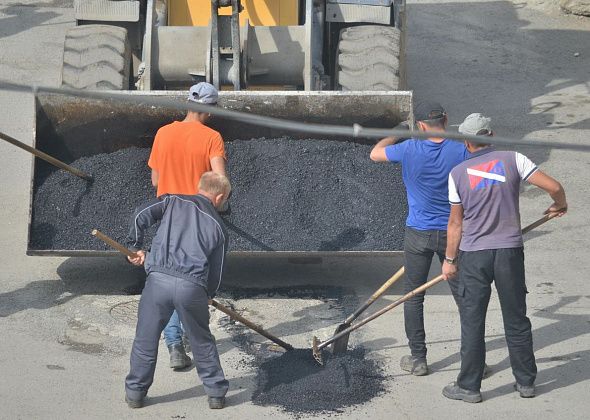 Власти Североуральска за ямочный ремонт дорог заплатят ИП два миллиона рублей