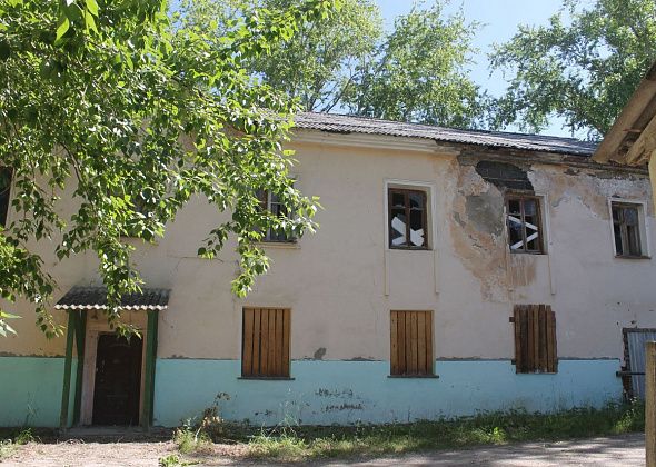 Галерея городских “заброшек” - банк, закусочная, неврология, “Птица”. Что еще забыли?