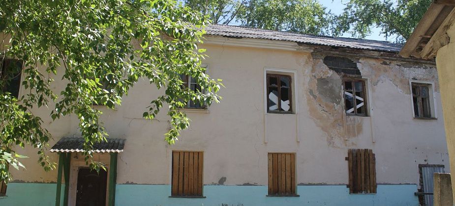 Галерея городских “заброшек” - банк, закусочная, неврология, “Птица”. Что еще забыли?